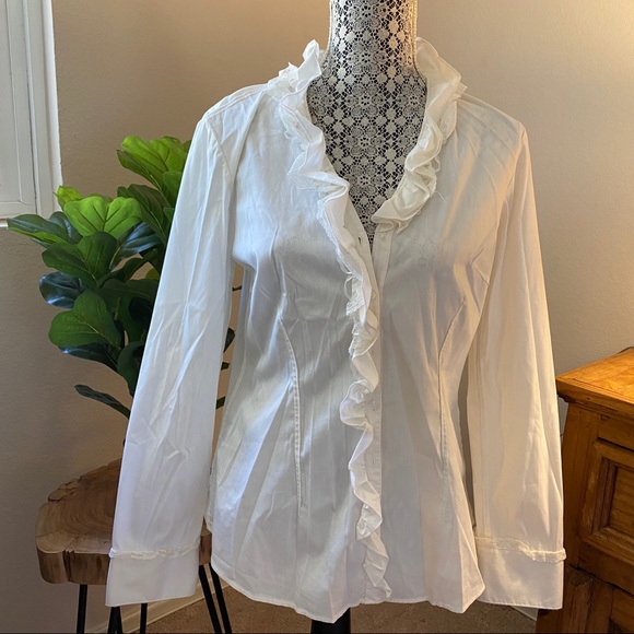 WHBM White Ruffle Lace Button Up Long Sleeve - Picture 2 of 9